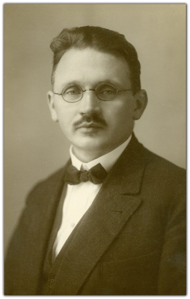 Ludvigs Adamovičs Latvijas Universitātes profesors, Latvijas Izglītības ministrs